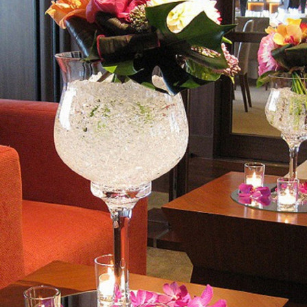 「ウェディングフラワー」会場の空間全体で二人の思いを伝えるフラワーコーディネート|響 風庭 赤坂の写真(950366)