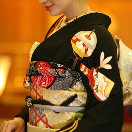 専属のドレスサロンでは、親御様のお衣裳も豊富にご用意。|響 風庭 赤坂の写真(222237)
