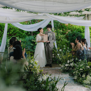 大切な方に囲まれる誓いの場|フェリーチェガーデン日比谷(東京都指定有形文化財)の写真(56970702)