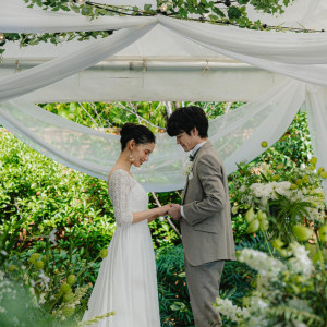 心に残る指輪交換シーン|フェリーチェガーデン日比谷(東京都指定有形文化財)の写真(56970622)