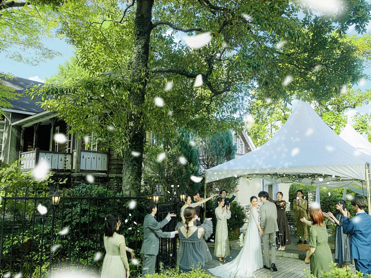 都会の中心、日比谷公園だからこそ様々な路線があり安心