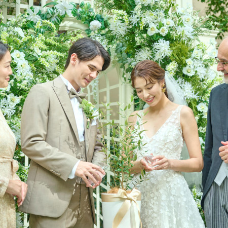 植樹セレモニーは家族がひとつになるイベント