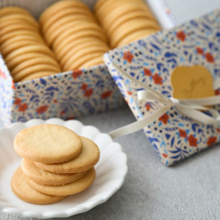 ☆★今なら!★☆人気の洋菓子店バタリーのクッキー缶プレゼント