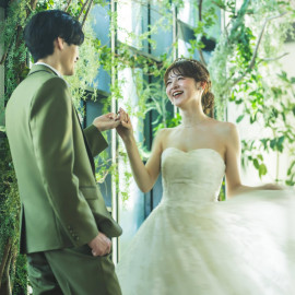 【注目】最大90万円相当特典 挙式会場見学 × 豪華フルコース試食