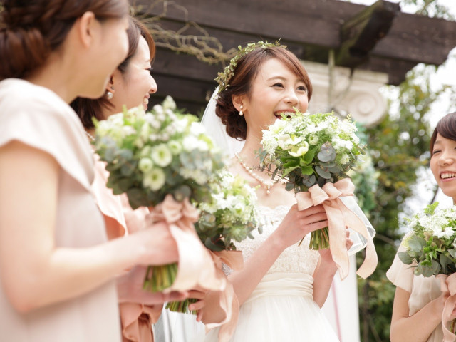 見積りの不安を解消!会場ごとの違いや金額設定の幅を丁寧に説明