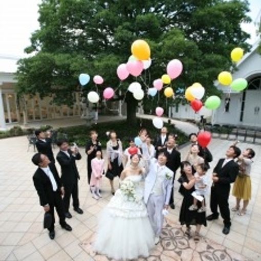 アンジュ・デ・ラヴィの結婚式の公式写真（2枚目）
