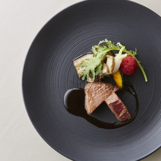 国産牛フィレ肉のステーキ季節の焼き野菜