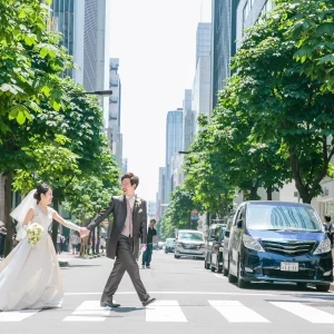 銀座の街中でのフォトできます！行きかう人にお祝いの言葉をいただくことも♪|DAZZLE (レストランダズル）の写真(2383290)