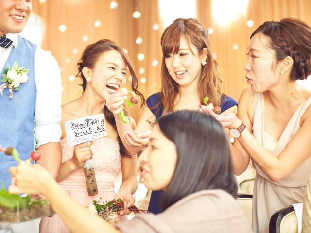 育てた野菜をゲストへ振舞う♪