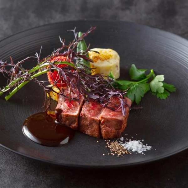 シェフこだわりのお料理。