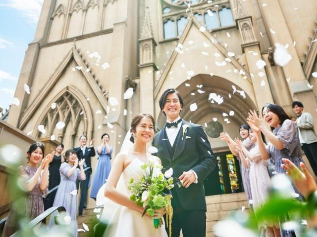 ◆駅近徒歩5分！「ウエディングのテーマパーク」の様な空間◆