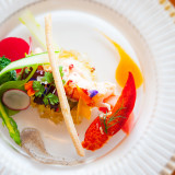 シェフこだわりのお料理は、味はもちろん目にもおいしいお料理が並びます。