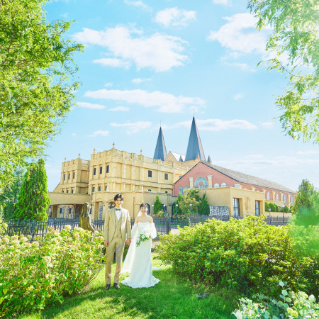 美しい田園風景の中に立つグラツィエ
四季折々の豊かな風景の中に居ます