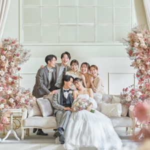 上質×おしゃれな「シェルダジュール」のすべてが花嫁をより魅力的に演出します。会場コーディネートも”無料”で”自由”にトレンドコレクションからお選びいただけます。|アニヴェルセル江坂（新大阪）の写真(46011572)