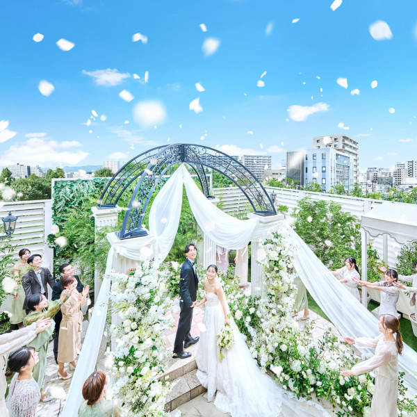 マタニティならではの演出*バルーンスパークやジェンダーリビールケーキ等の性別発表演出も多数ご準備！