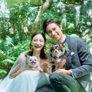 緑あふれるガーデンで、ペットと一緒に自然体の笑顔。|アプローズスクエア東京迎賓館の写真(51374984)