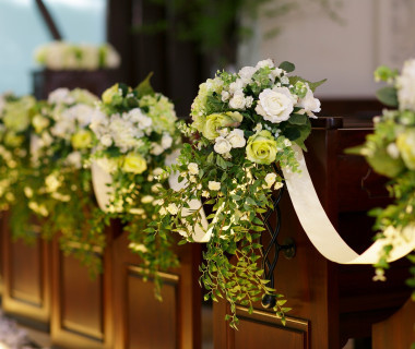 グリーンで自然に囲まれた教会
花嫁の美しさを最大限に引き出します