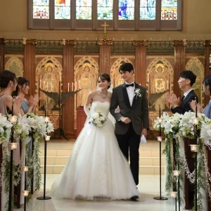 【初見学のおふたりに】ドレス試着×試食で花嫁体験♪結婚式まるごと相談会