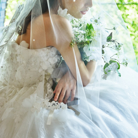 「あなたとめぐり逢い、輝かせるために生まれたドレス」と、素敵な出逢いがありますように。