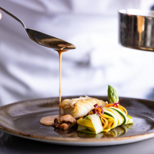 《月2プレミアム》【最大112万円分特典】贅沢3品試食×チャペル体験