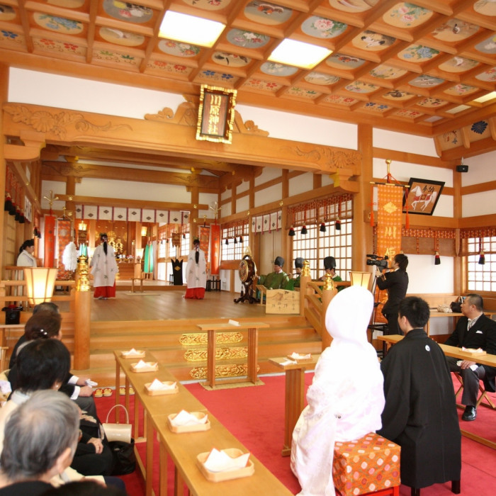 川原神社