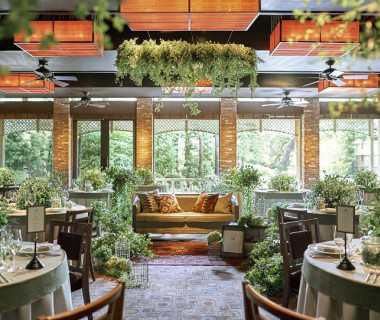 1F「THE MAIN DINING WISTERIA」