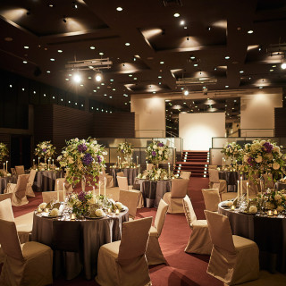 熊本の結婚式場で唯一“シアタースタイル”というテーブルスタイル-LOWES-