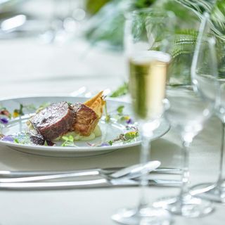 評判の美食を無料試食で体験×海・空広がるリゾート体験フェア