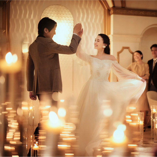 チャペルだけでなく、結婚式場の外観でのお写真が撮れるプランも！館内を使って撮りたい希望を叶えます＊