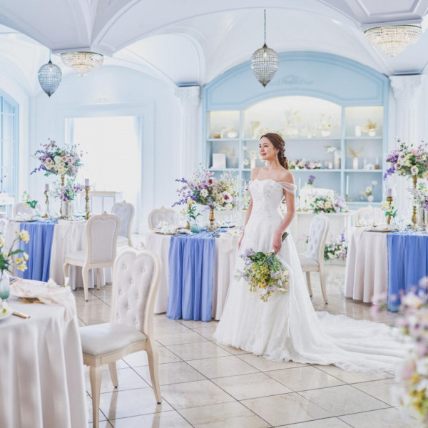 雰囲気で選べる3つのパーティ会場&100種類以上の選べるコーディネートで自分好みにカスタムできる!