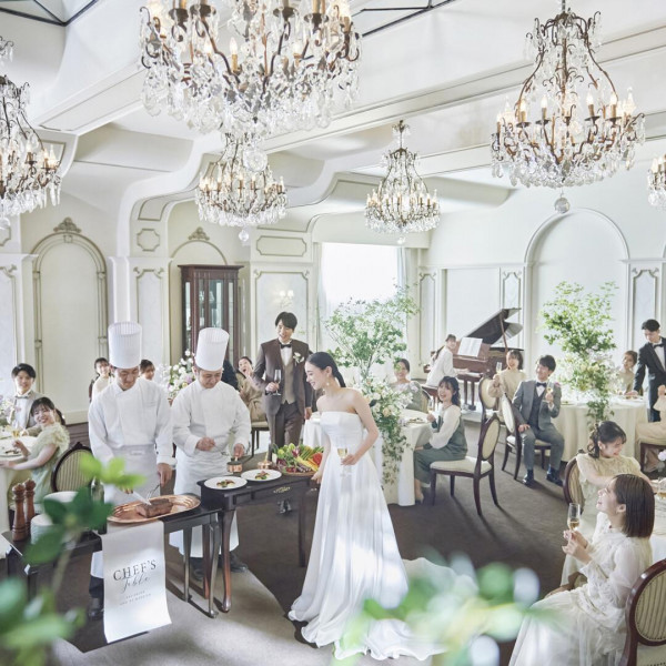 雰囲気で選べる3つのパーティ会場&100種類以上の選べるコーディネートで自分好みにカスタムできる*