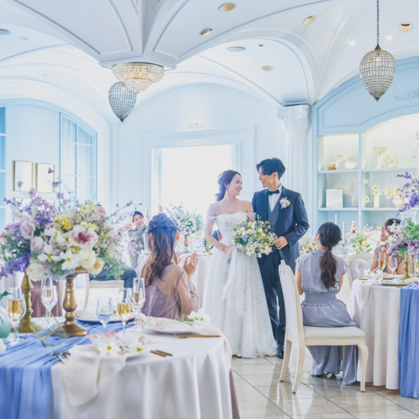 テイストの異なる選べる3つのパーティ会場&100通り以上のコーディネートで自分好みにカスタムできる!