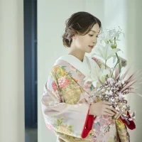 アニヴェルセル白壁