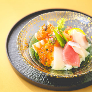 和食でおもてなし。日本人の下に合ったオリジナル創作料理で幅広いゲスト層の方にご満足頂けます