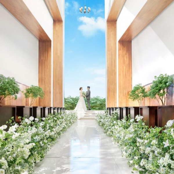 絶景ナイトチャペルで心に残るプロポーズを・・