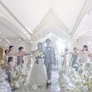 唯一無二の感動白チャペルで叶う花嫁体験|最大180万ご優待&絶品試食