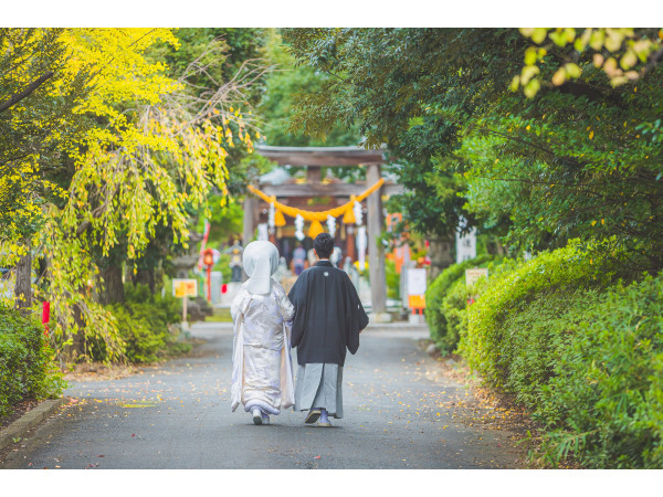 進雄神社