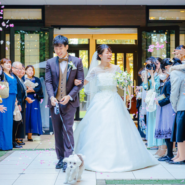 【ペットwedding】大切なワンちゃんと一緒にフラワーシャワー
