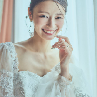 最高の笑顔を引き出すための運命の1着に出会うまでお手伝いいたします。
