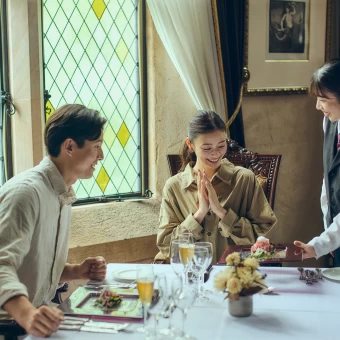 試食付きフェアでは、料理の確認はもちろんゲスト目線でおもてなしのチェックも！