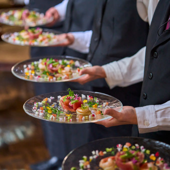 目配り、気配り、心配りでおふたりの大切なゲストを心を込めておもてなしいたします。