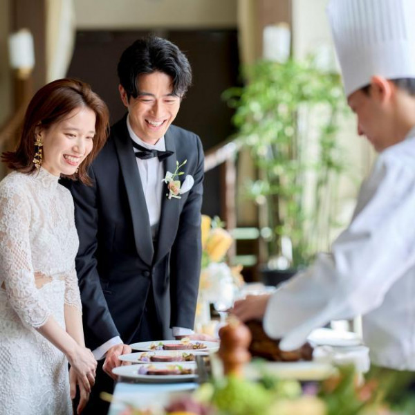 貸切シェフがゲストをおもてなし