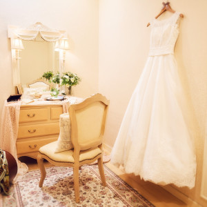 ブライズルームで花嫁の身支度を|ロザンジュイア広尾迎賓館（LOSANGEIA）の写真(2608432)