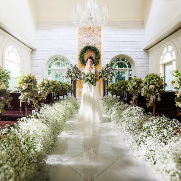 【挙式料全額プレゼント！】木漏れ日が射し込む柔らかな光の空間で、心あたたまる挙式を