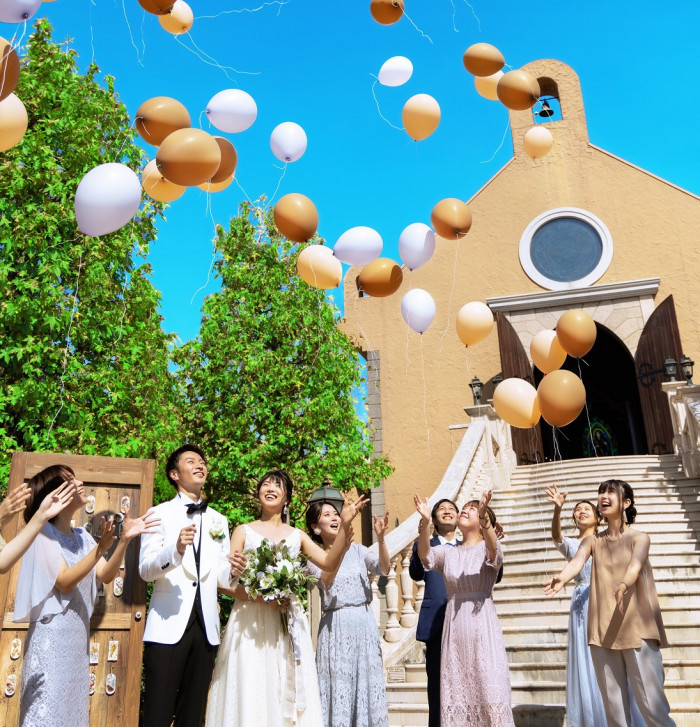 結婚式の前撮り、後撮りからフォトウェディングまで、今人気のロケーションフォト。