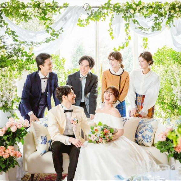 会場装飾は専属フローリストと1からお打合せを行いますので、こだわり沢山の空間へ！