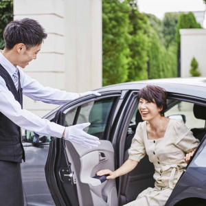 駐車場のご用意もございます（要予約）|青山迎賓館/テイクアンドギヴ・ニーズウェディングの写真(13074012)