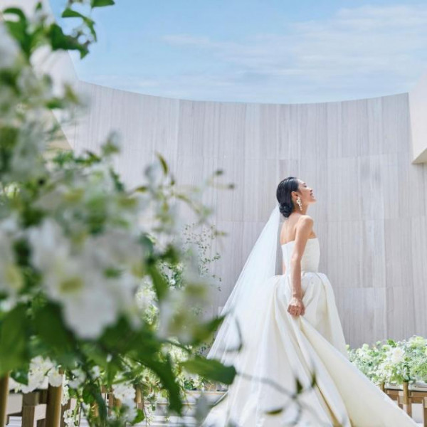 【公式HP限定】初めての会場見学でギフト券プレゼント！