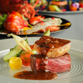 【信州牛×フォアグラ】無料試食×森一望!全面ガラス張りチャペル模擬挙式