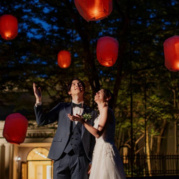 披露宴の結びはランタンセレモニーで幻想的なフィナーレ